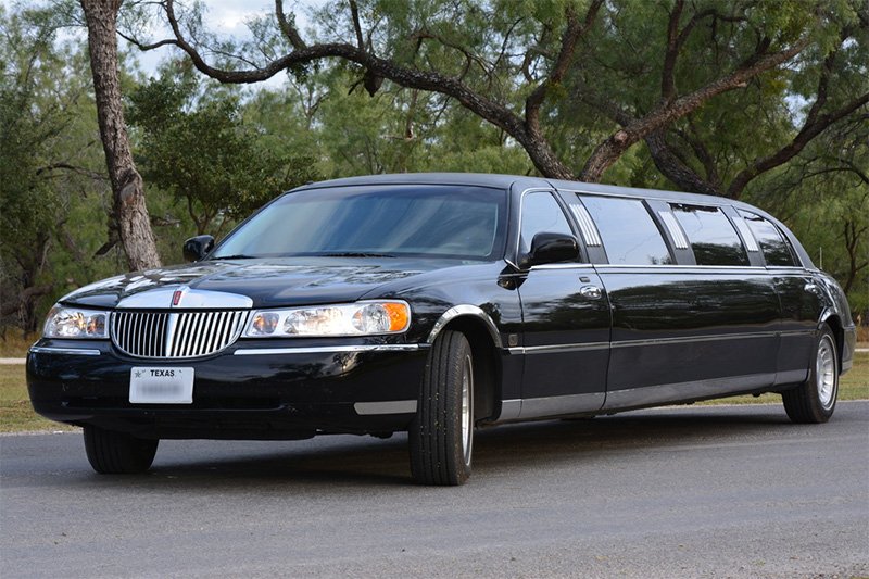 Stretch Limousine — Lincoln / Chrysler 300 Stretch